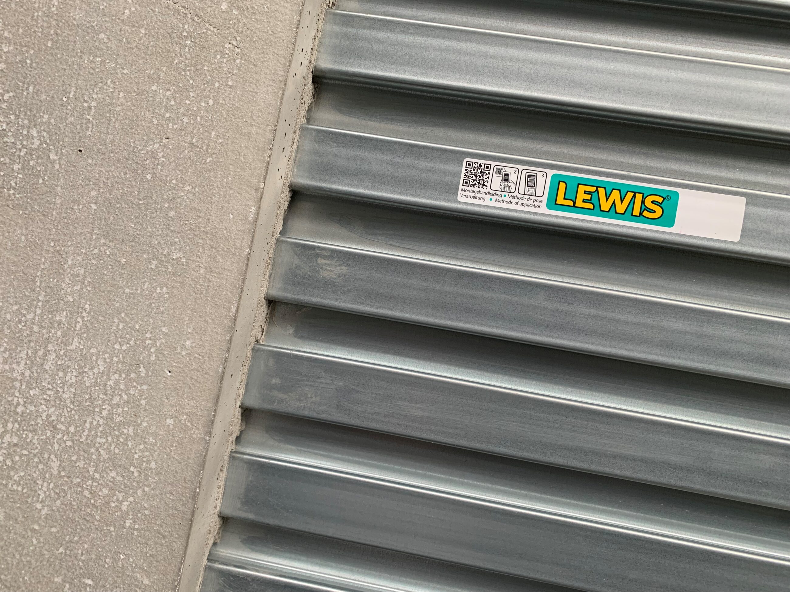 LEWIS Metal Deck with concrete